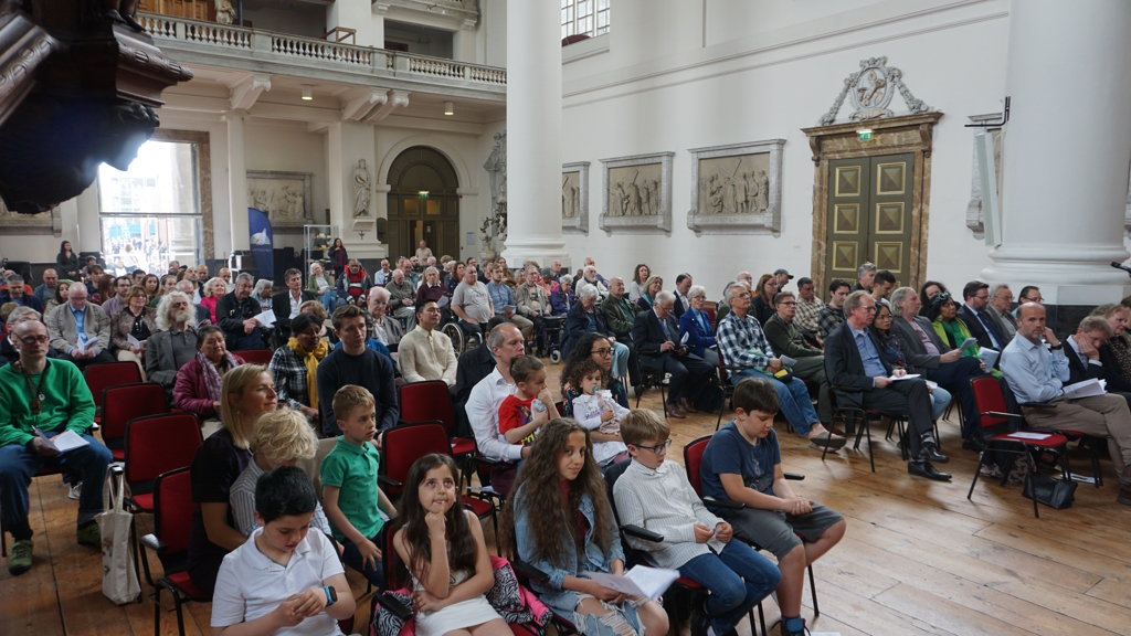 El 55 aniversario de la Comunidad de Sant'Egidio se celebró en Ámsterdam en la iglesia de Moisés y Aarón